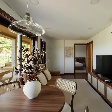 Villa Serpa Pinto Full Village - Private Pool - By Fero *